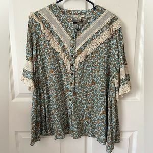 Easel Brand Floral Blouse